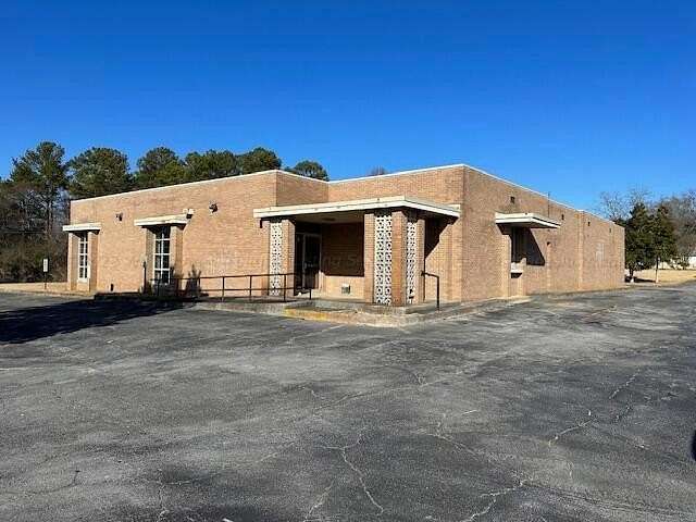 2 Acres of Improved Commercial Land for Sale in Haleyville, Alabama