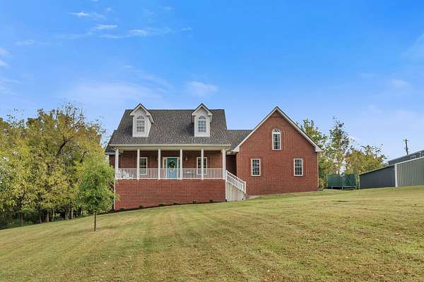 2.46 Acres of Residential Land with Home for Sale in Greenbrier, Tennessee