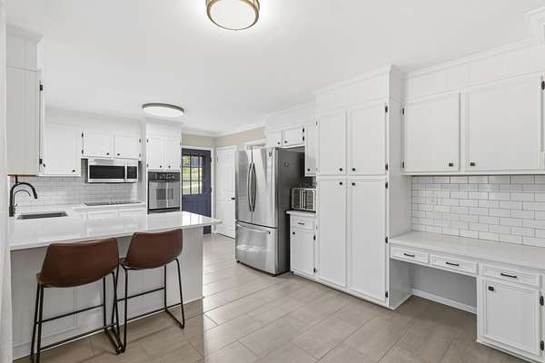 1.69 Acres of Residential Land with Home for Sale in Hendersonville, Tennessee