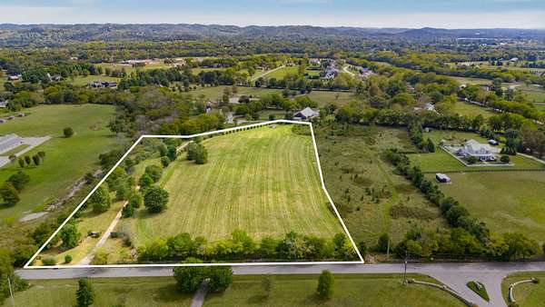 8 Acres of Residential Land for Sale in Franklin, Tennessee
