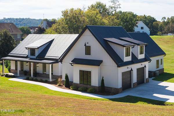 2 Acres of Residential Land with Home for Sale in Kingsport, Tennessee