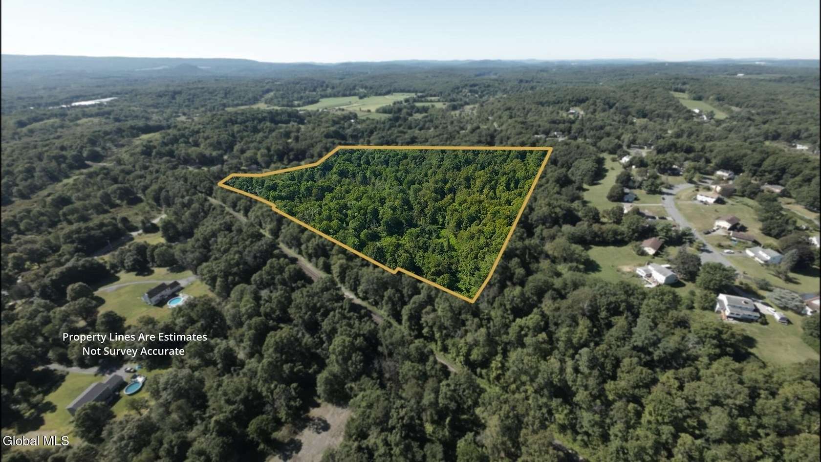 27 Acres of Recreational Land for Sale in Campbell Hall, New York