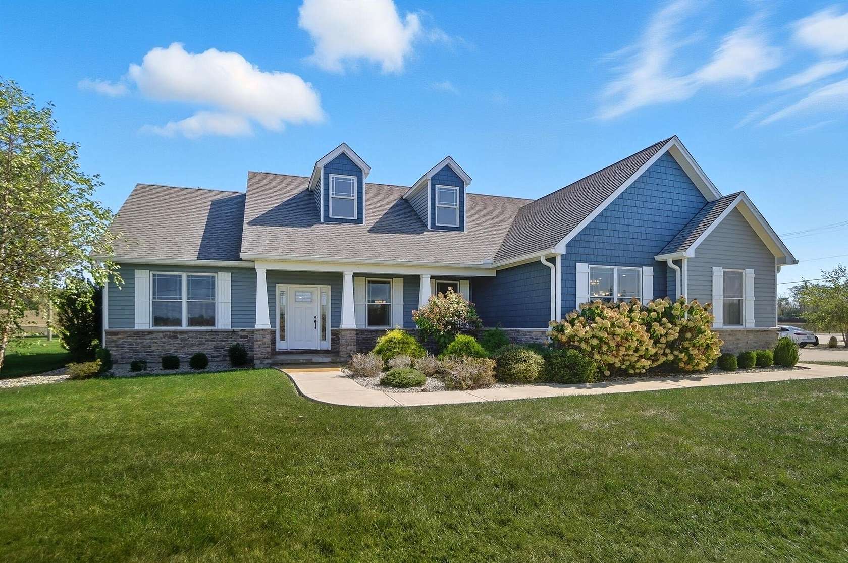 1.55 Acres of Residential Land with Home for Sale in Urbana, Ohio