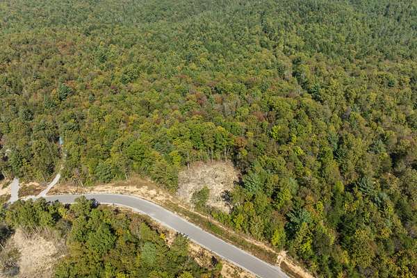 5 Acres of Residential Land for Sale in Jamestown, Tennessee