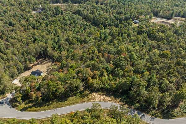 5 Acres of Land for Sale in Jamestown, Tennessee