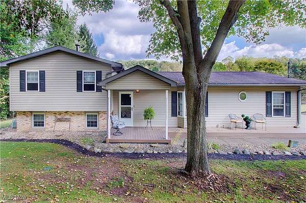 5.2 Acres of Residential Land with Home for Sale in Paris, Ohio