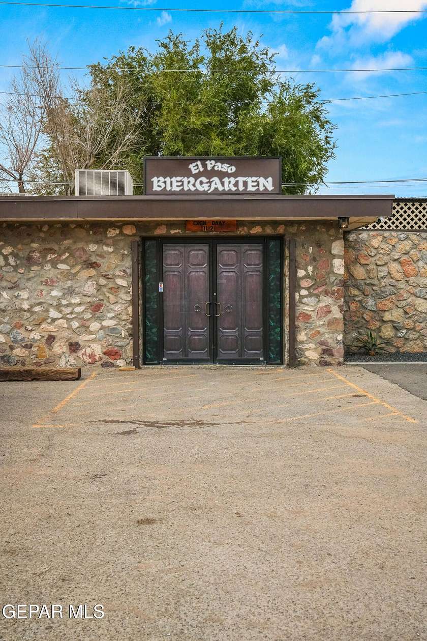 1 Acre of Mixed-Use Land for Sale in El Paso, Texas