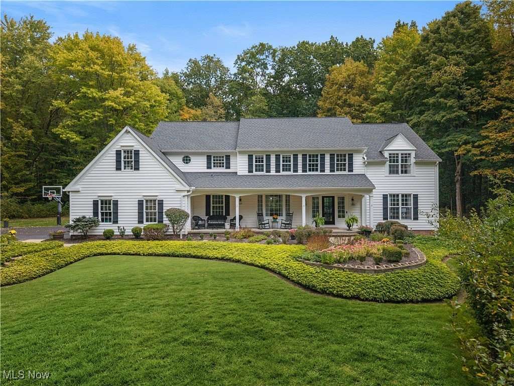 2.8 Acres of Residential Land with Home for Sale in Chagrin Falls, Ohio