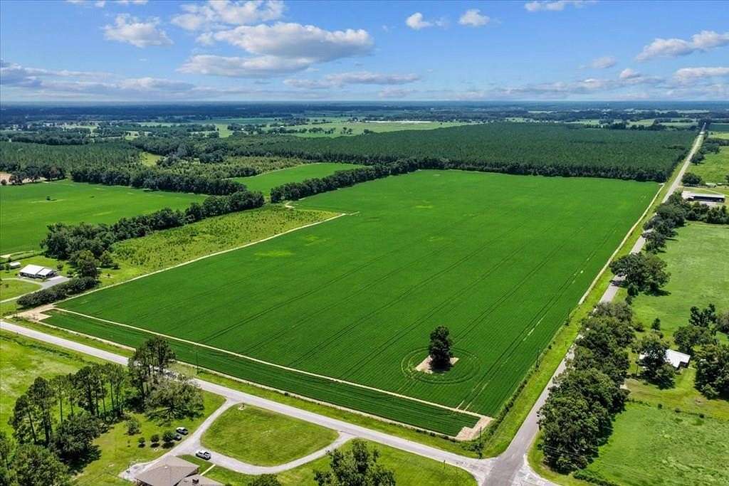 10 Acres of Residential Land for Sale in Chiefland, Florida
