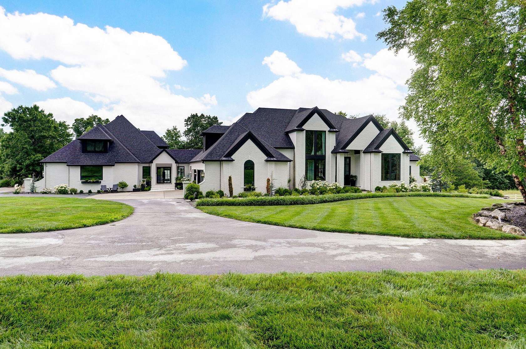 7.48 Acres of Land with Home for Sale in Billings, Missouri