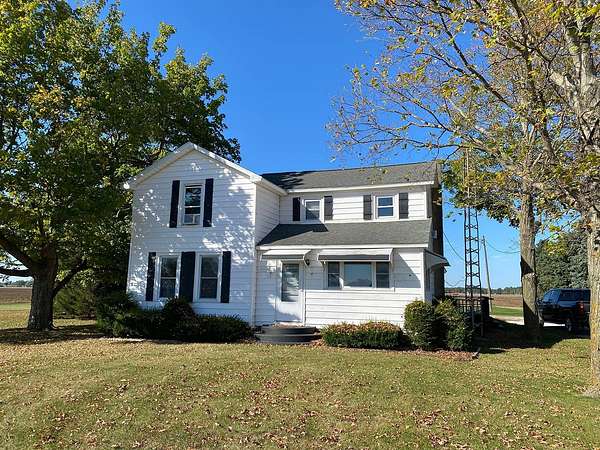 1 Acre of Residential Land with Home for Sale in Howe, Indiana