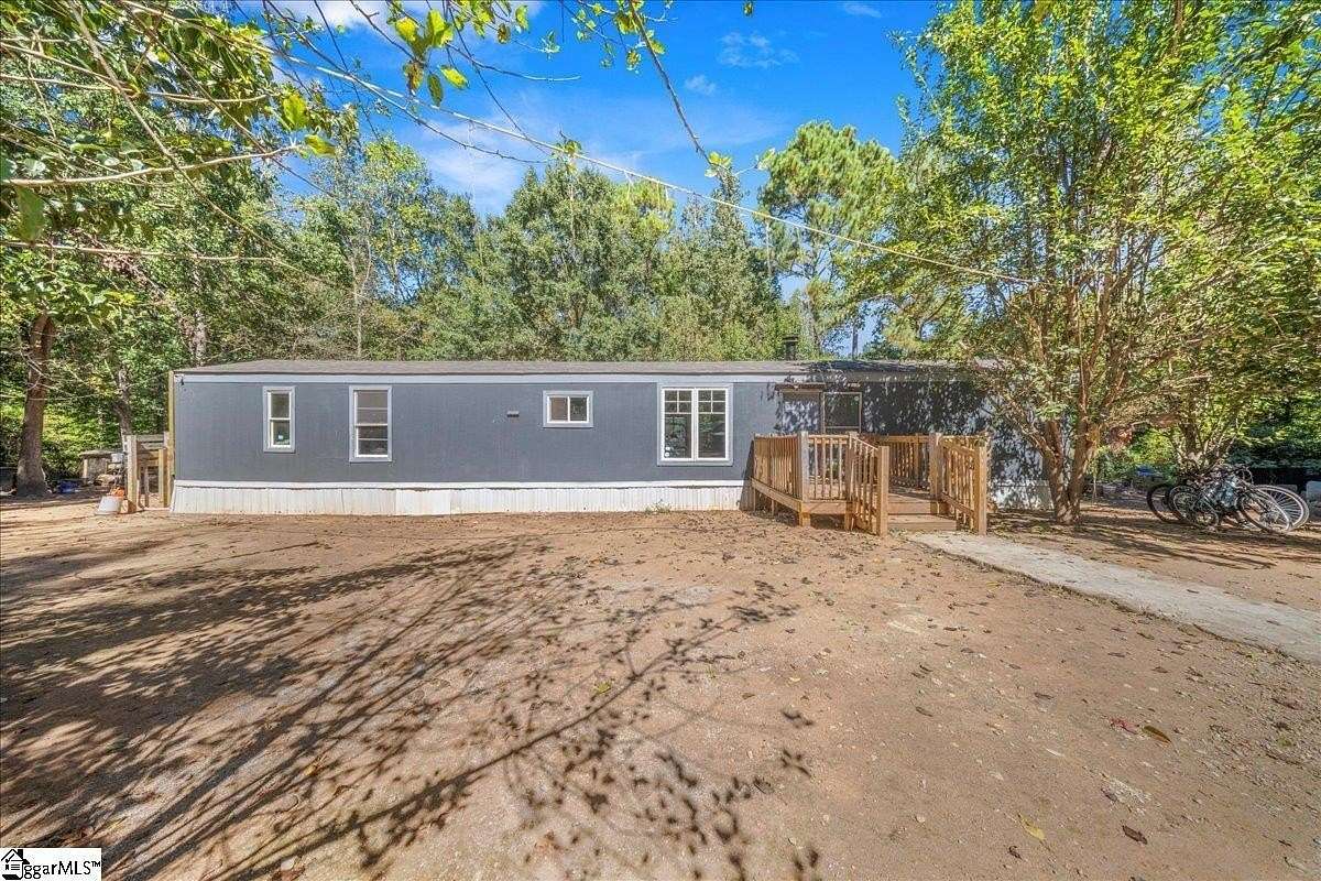 2.88 Acres of Residential Land with Home for Sale in Woodruff, South Carolina