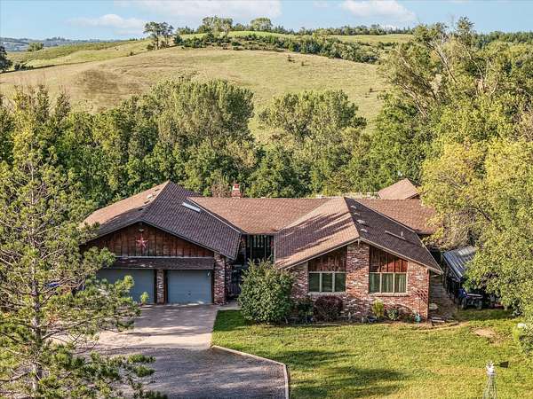 4.45 Acres of Residential Land with Home for Sale in Missouri Valley, Iowa