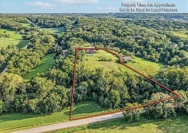4.45 Acres of Residential Land with Home for Sale in Missouri Valley, Iowa