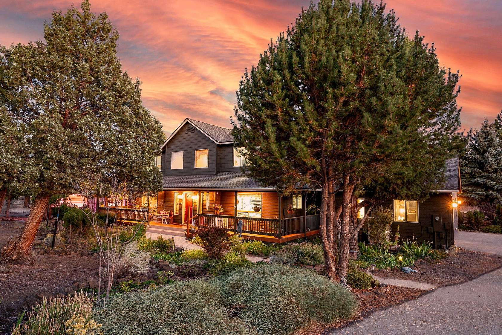 2.52 Acres of Residential Land with Home for Sale in Bend, Oregon