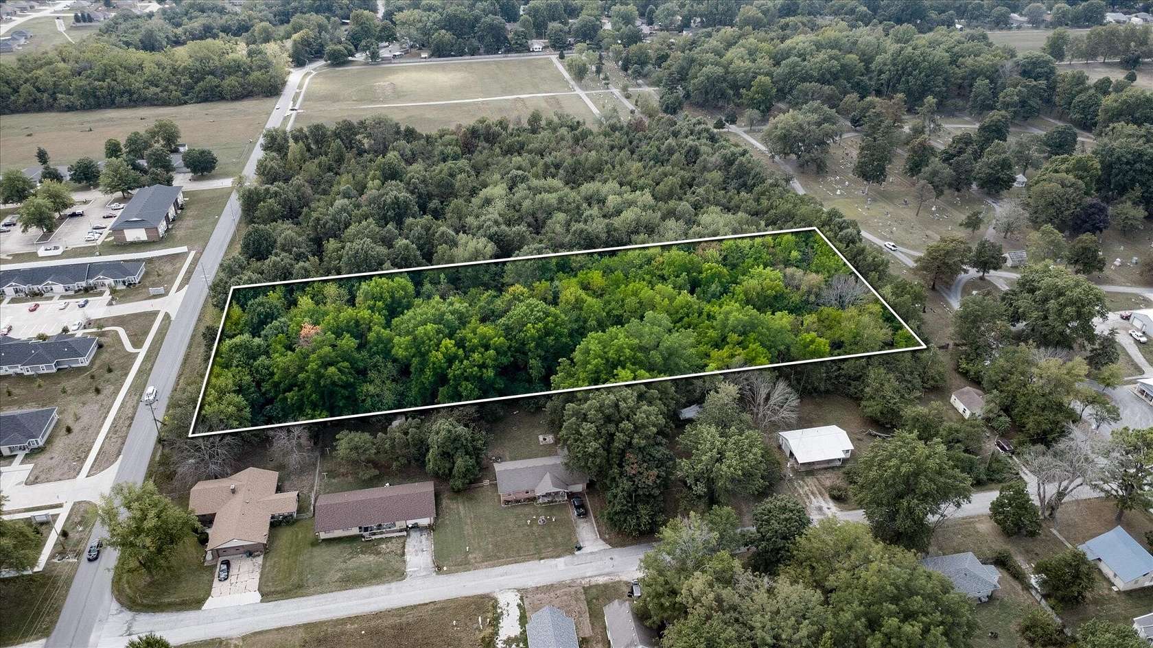 3.34 Acres of Residential Land for Sale in Bolivar, Missouri