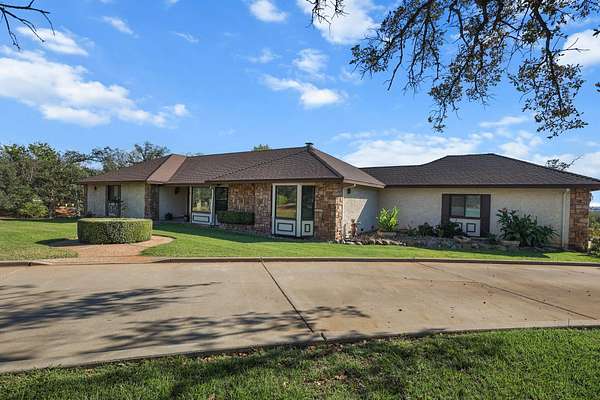 2.28 Acres of Residential Land with Home for Sale in Red Bluff, California