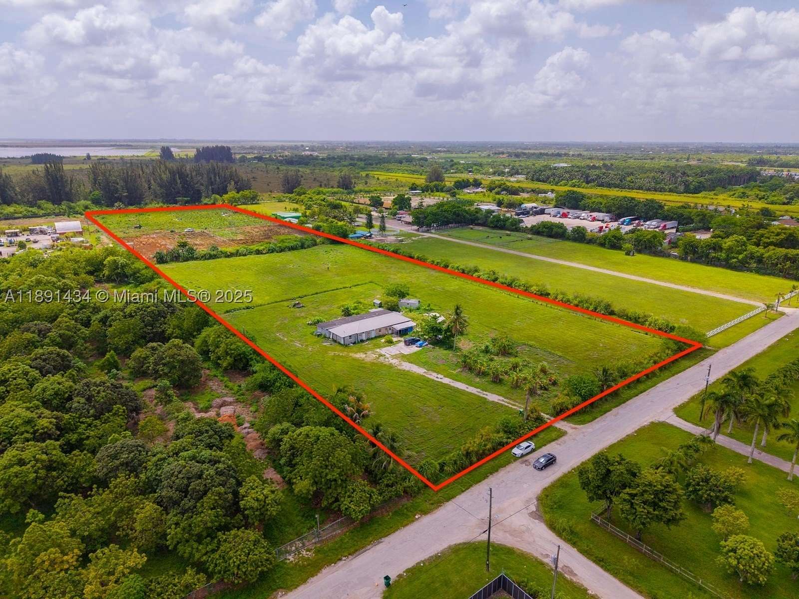 10 Acres of Recreational & Residential Land for Sale in Miami, Florida