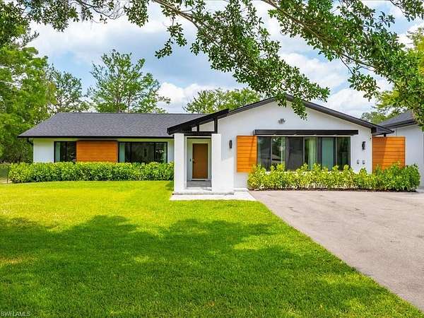 2.83 Acres of Residential Land with Home for Sale in Naples, Florida