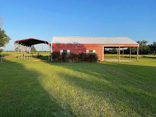 1.53 Acres of Residential Land for Sale in Sealy, Texas
