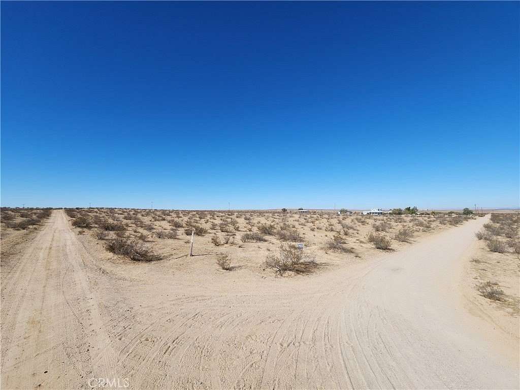 9 Acres of Residential Land for Sale in Helendale, California
