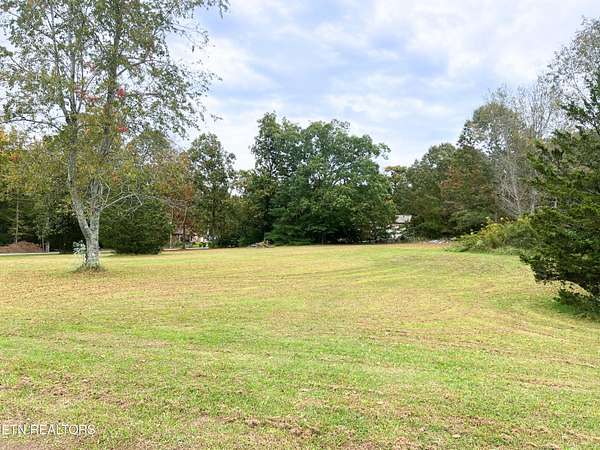 0.94 Acres of Residential Land for Sale in Crossville, Tennessee