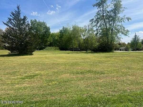 0.94 Acres of Residential Land for Sale in Crossville, Tennessee