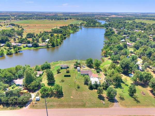 1.45 Acres of Residential Land with Home for Sale in Crescent, Oklahoma