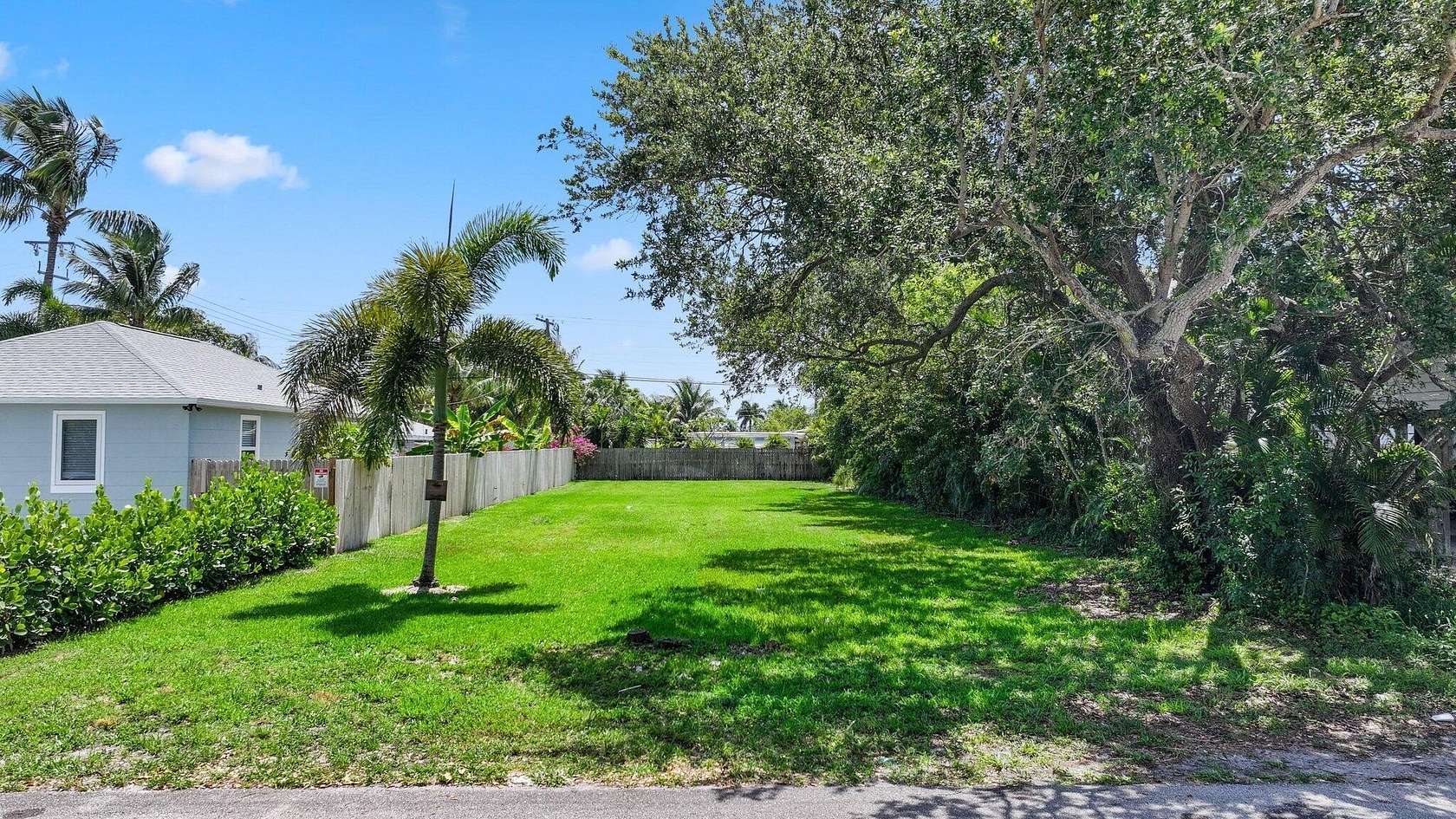 0.17 Acres of Residential Land for Sale in Lantana, Florida