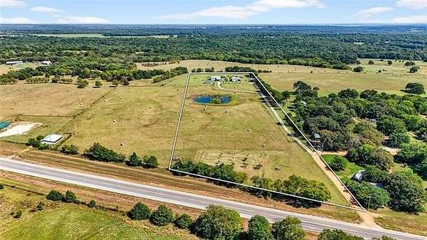 11 Acres of Land with Home for Sale in Kingston, Oklahoma