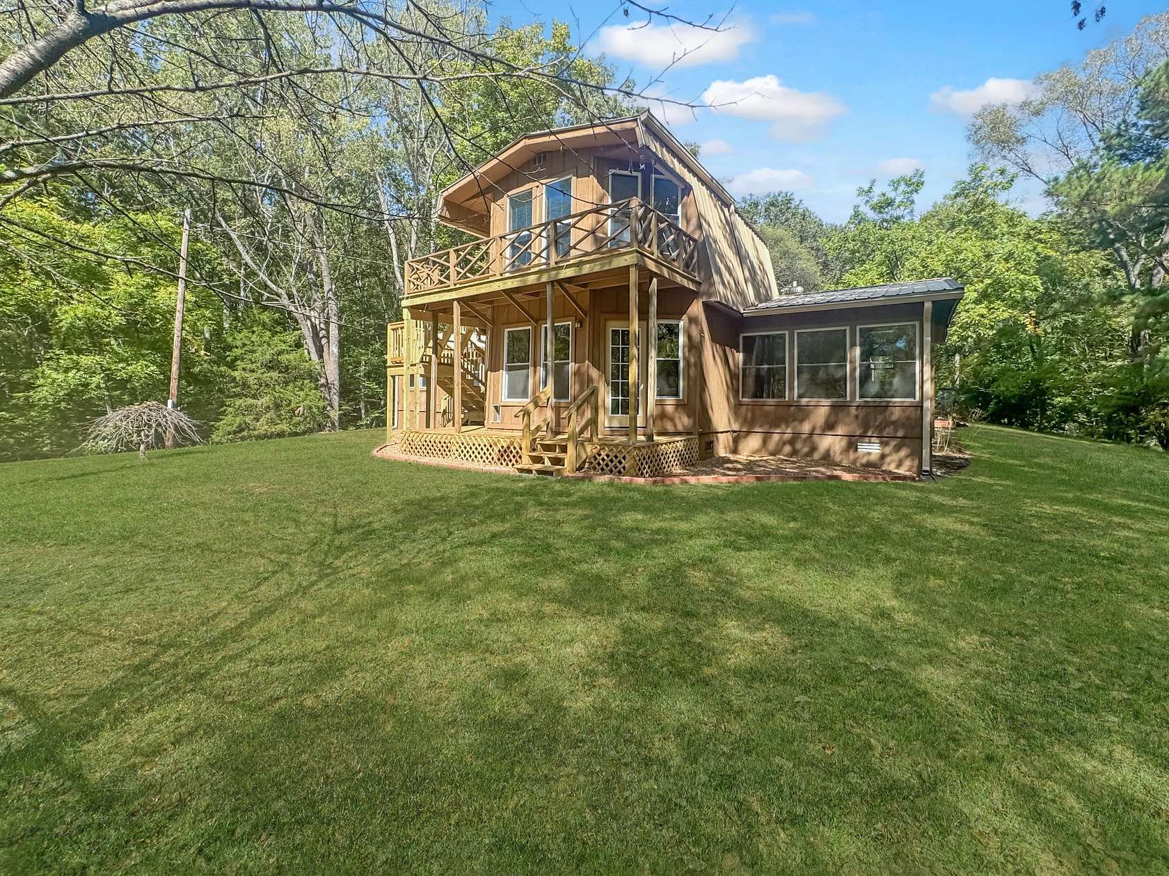 10.8 Acres of Land with Home for Sale in Dover, Tennessee