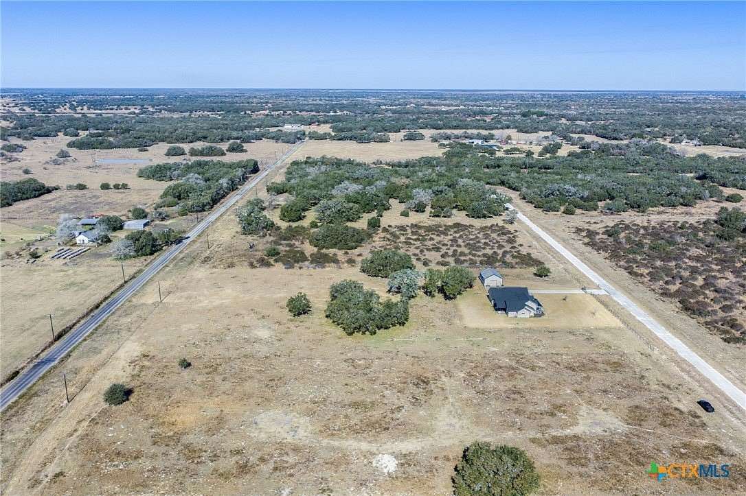 6 Acres of Residential Land for Sale in Inez, Texas
