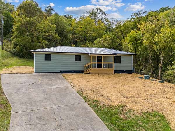 2 Acres of Residential Land with Home for Sale in Chesapeake, Ohio