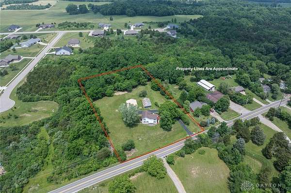 2.39 Acres of Residential Land with Home for Sale in Miamisburg, Ohio