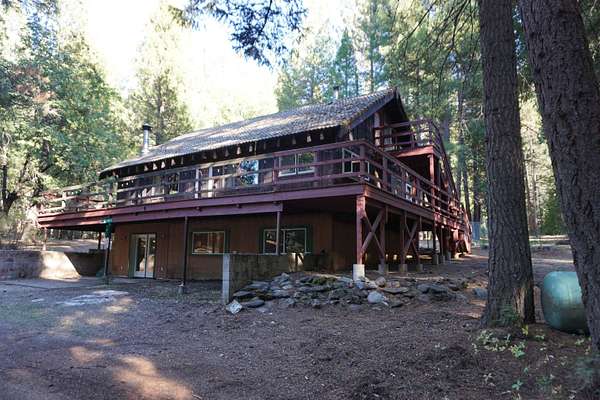 19.4 Acres of Land with Home for Sale in Quincy, California