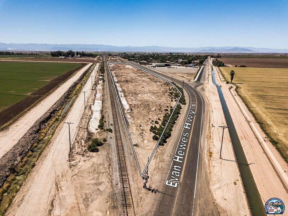 5.5 Acres of Commercial Land for Sale in Seeley, California