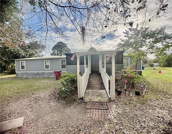 2 Acres of Residential Land with Home for Sale in Blackshear, Georgia