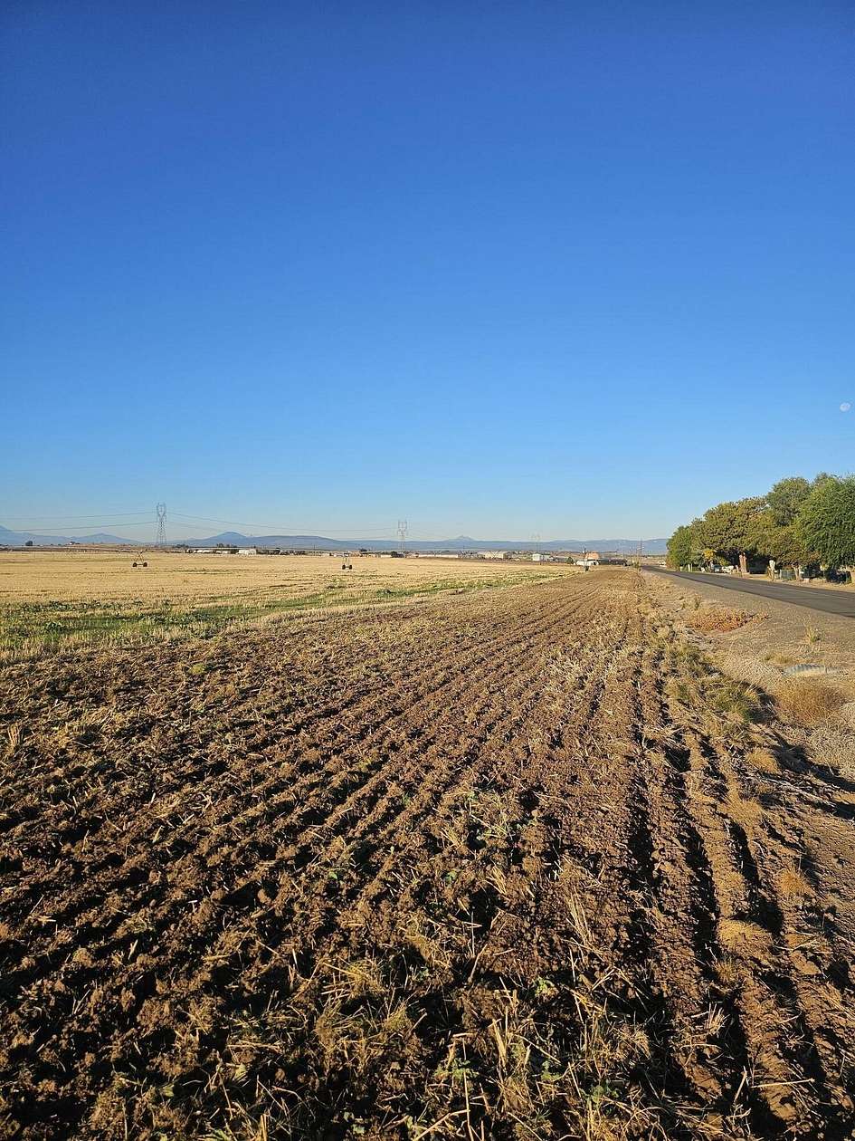 38 Acres of Land for Sale in Metolius, Oregon