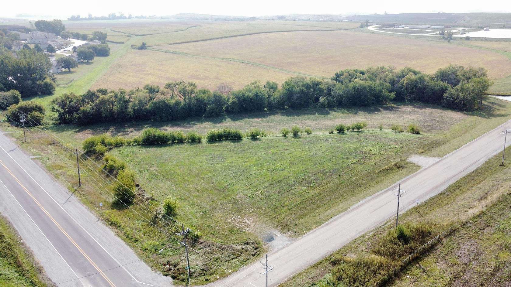 3.52 Acres of Residential Land for Sale in Waterloo, Iowa