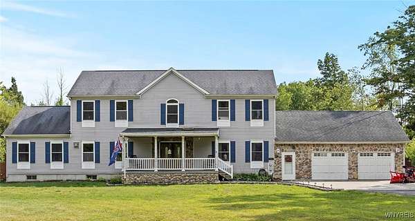 10 Acres of Residential Land with Home for Sale in Derby, New York