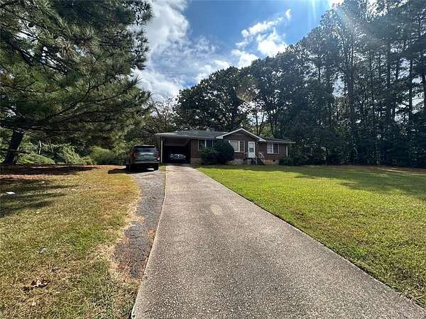 2.7 Acres of Residential Land with Home for Sale in Decatur, Georgia