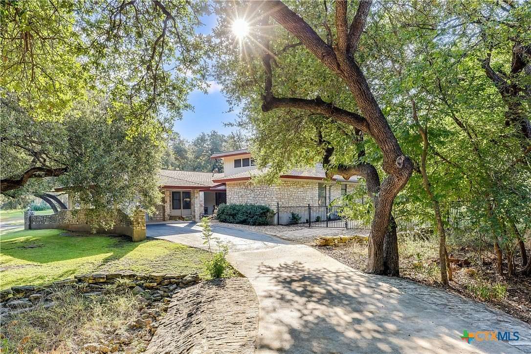 2.6 Acres of Residential Land with Home for Sale in Georgetown, Texas