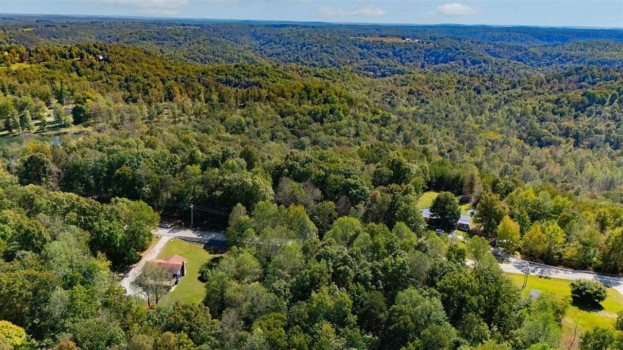 9.5 Acres of Land for Sale in Mammoth Cave, Kentucky