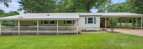 1.76 Acres of Residential Land with Home for Sale in Shreveport, Louisiana