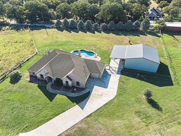 2 Acres of Residential Land with Home for Sale in Weatherford, Texas