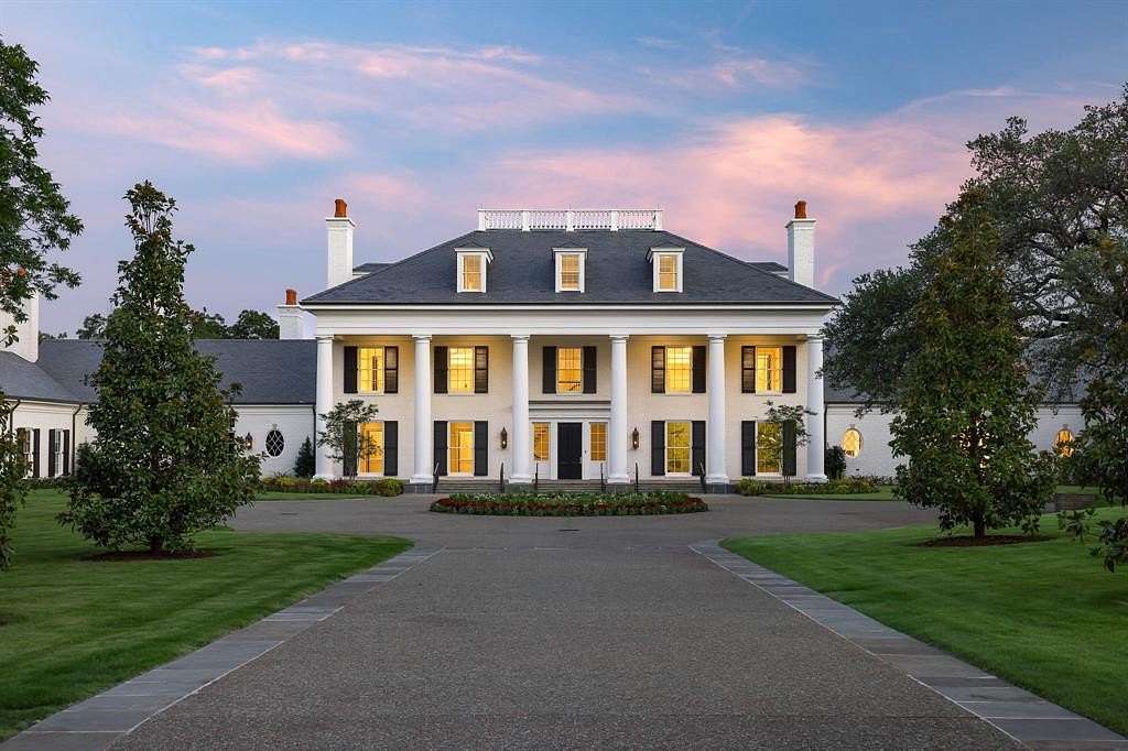 3.23 Acres of Residential Land with Home for Sale in Dallas, Texas