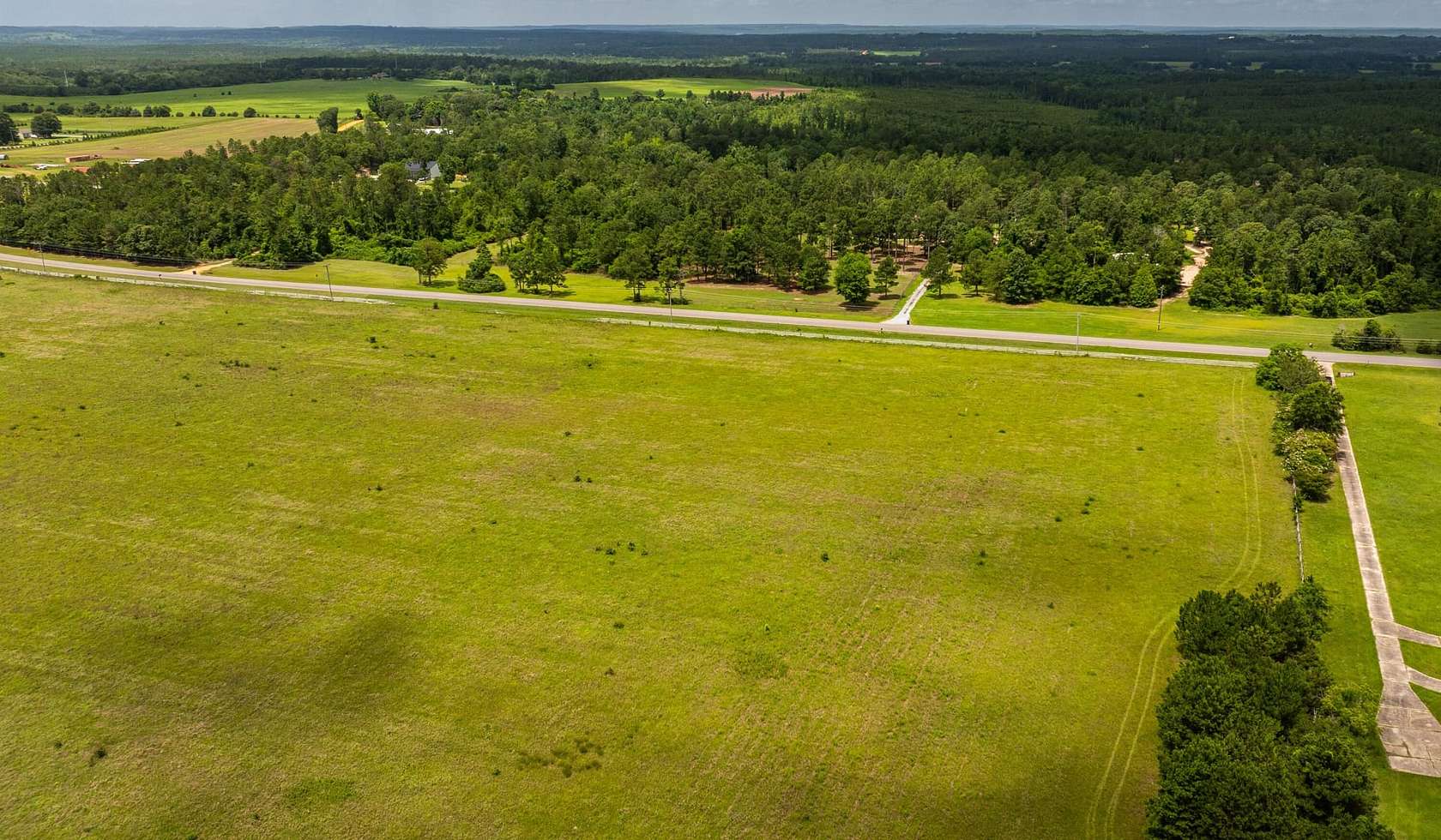 5.53 Acres of Land for Sale in Deatsville, Alabama