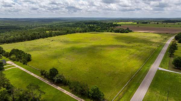 6.4 Acres of Land for Sale in Deatsville, Alabama