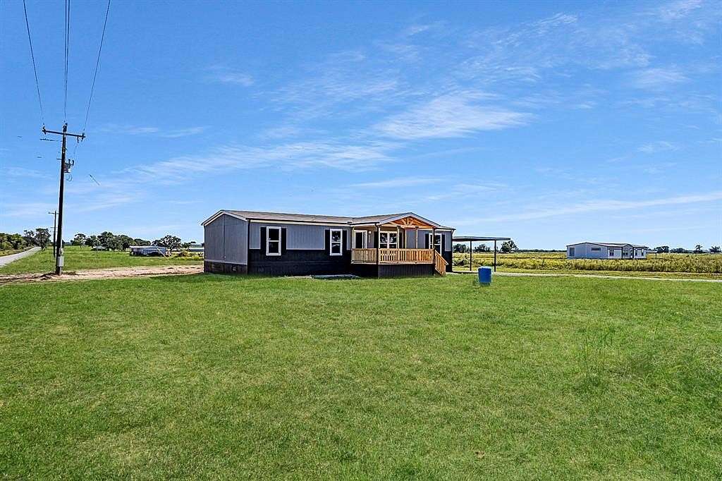 2 Acres of Residential Land with Home for Sale in Sunset, Texas