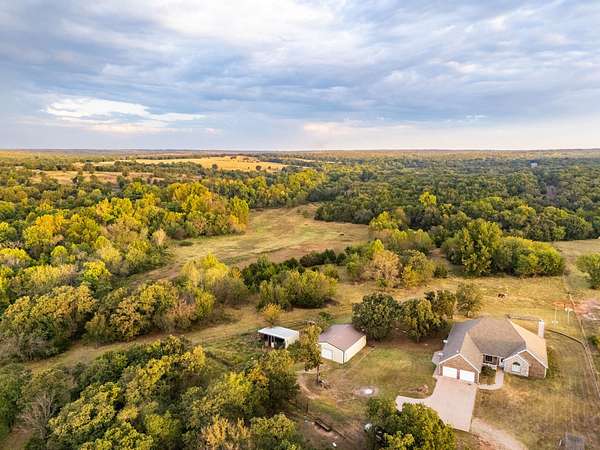 80 Acres of Land with Home for Sale in Stillwater, Oklahoma